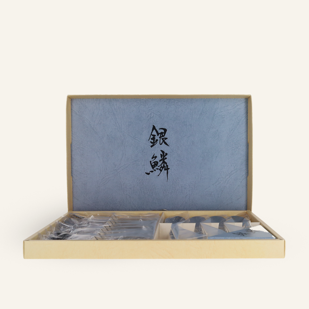 12 hammered dessert cutlery sets