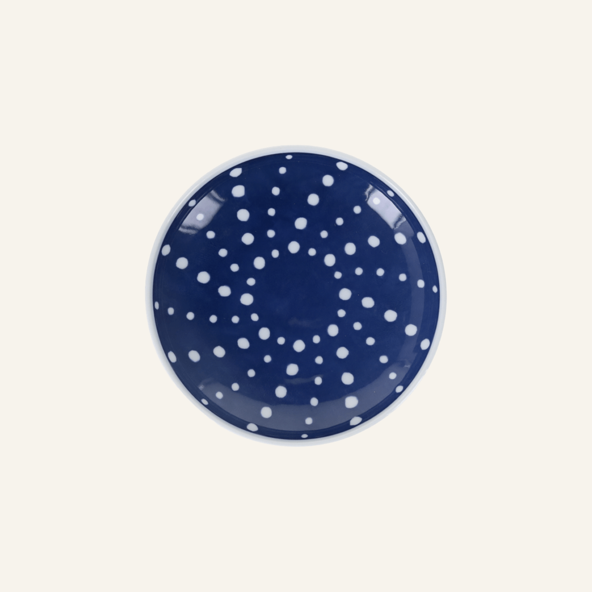 Small Hasamiyaki porcelain plate "somenuki shibori"
