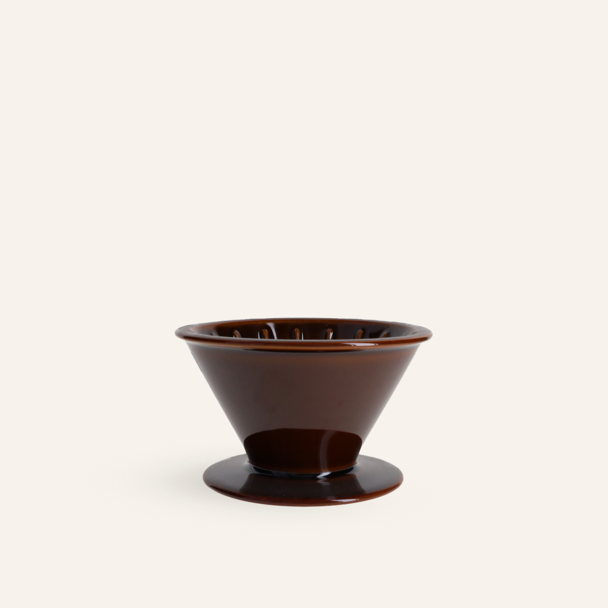 Hasamiyaki porcelain dripper "Essence of life"