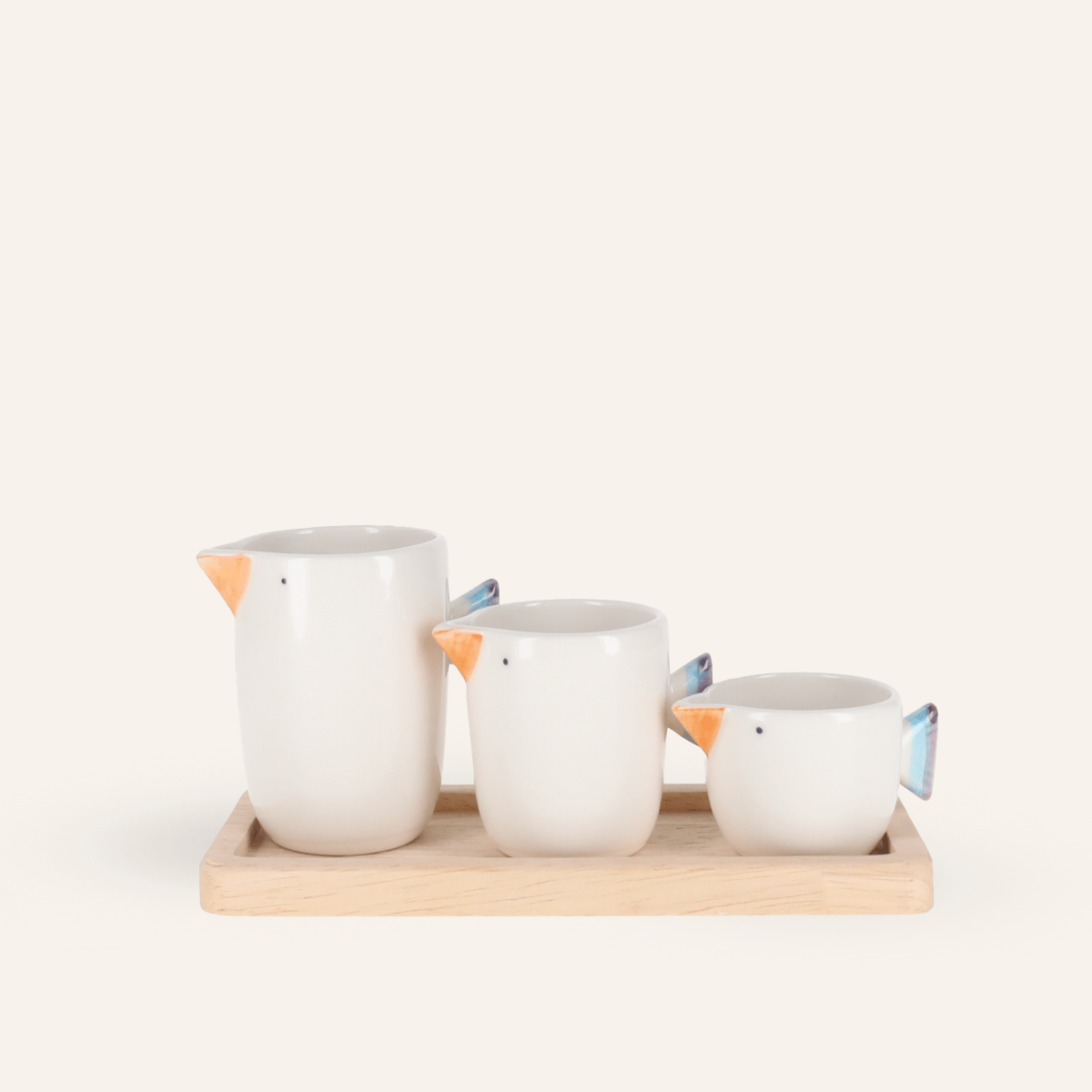 3 petites tasses céramique Hasamiyaki et plateau en bois "Tori"