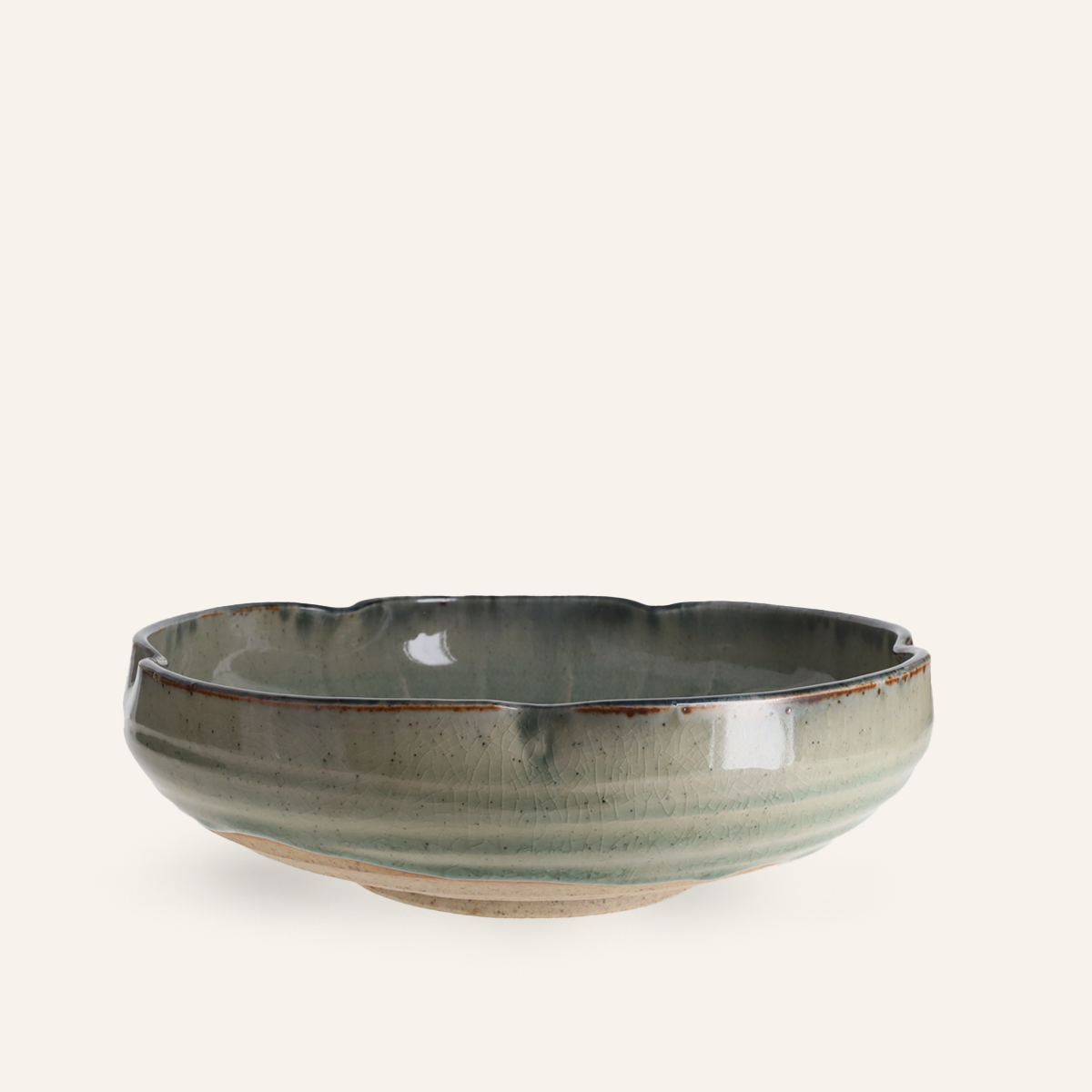 Setoyaki "Ofuke" ceramic flower-shaped dish
