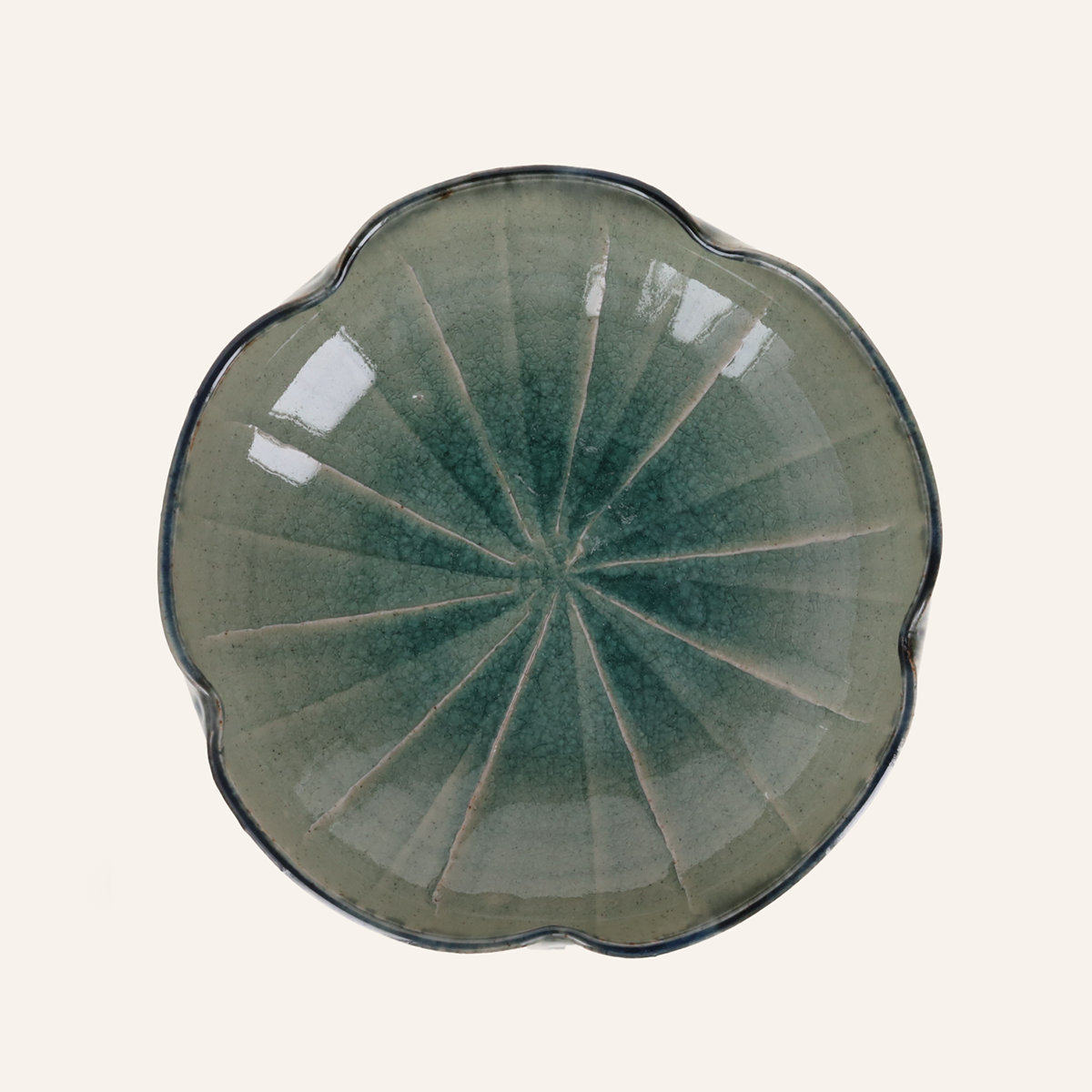Setoyaki "Ofuke" ceramic flower-shaped dish