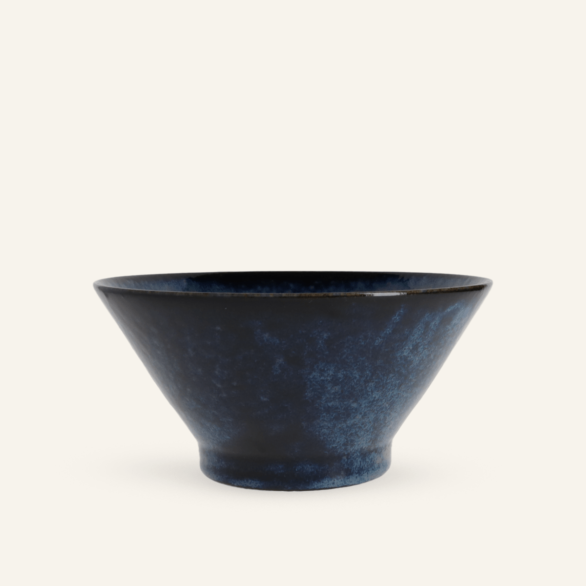 Minoyaki "sapphire" fine earthenware blue donburi bowl