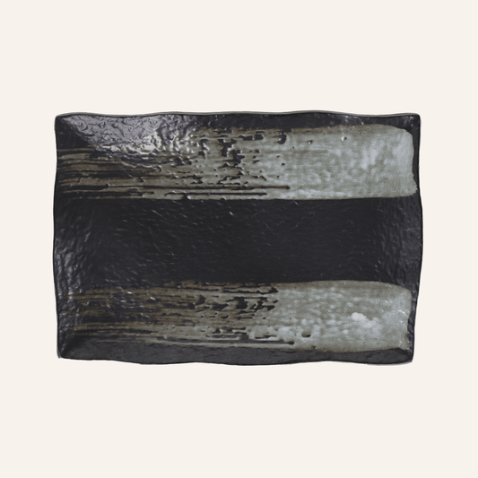 Large rectangular black earthenware plate, Bankoyaki "tsume"