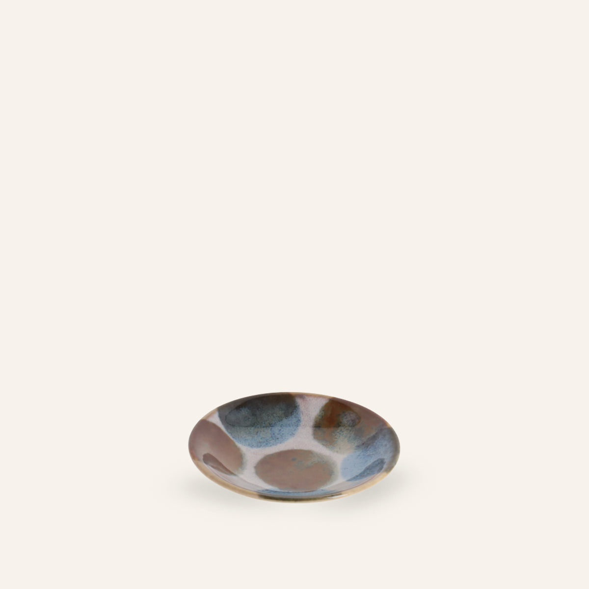 Petite assiette en porcelaine Minoyaki "Tenda", teintes inspirées d'Okinawa