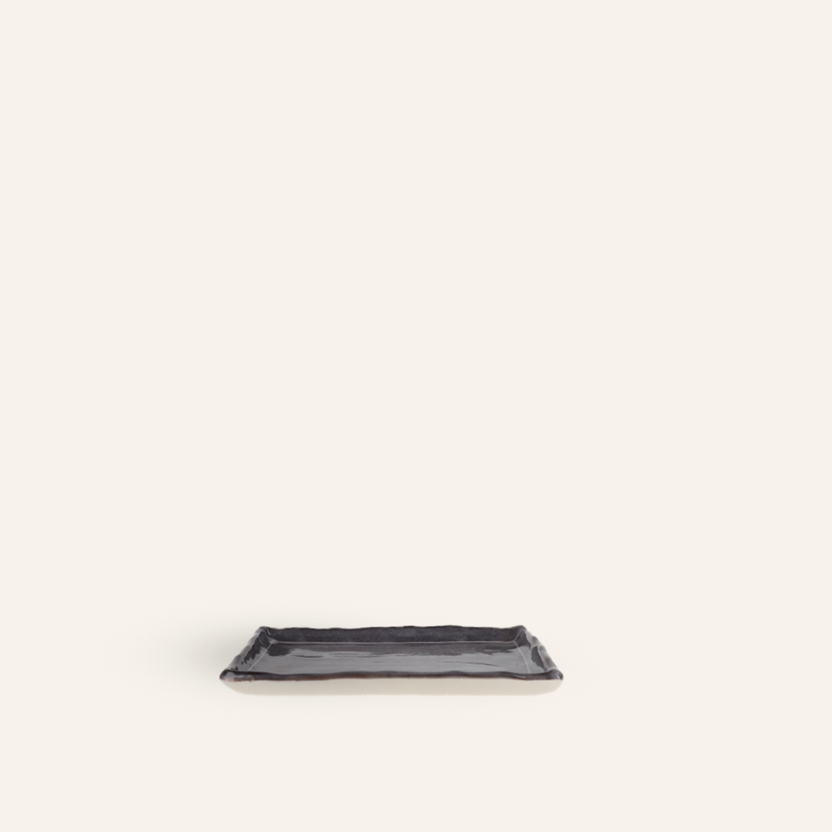 Rectangular gray fine earthenware plate Setoyaki "nezumi"