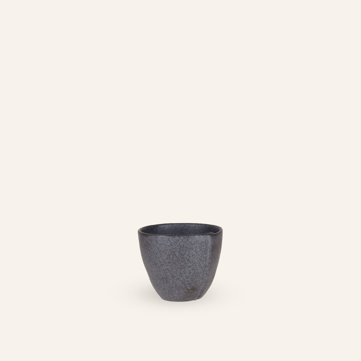 Minoyaki "tetsu" fine earthenware sake cup