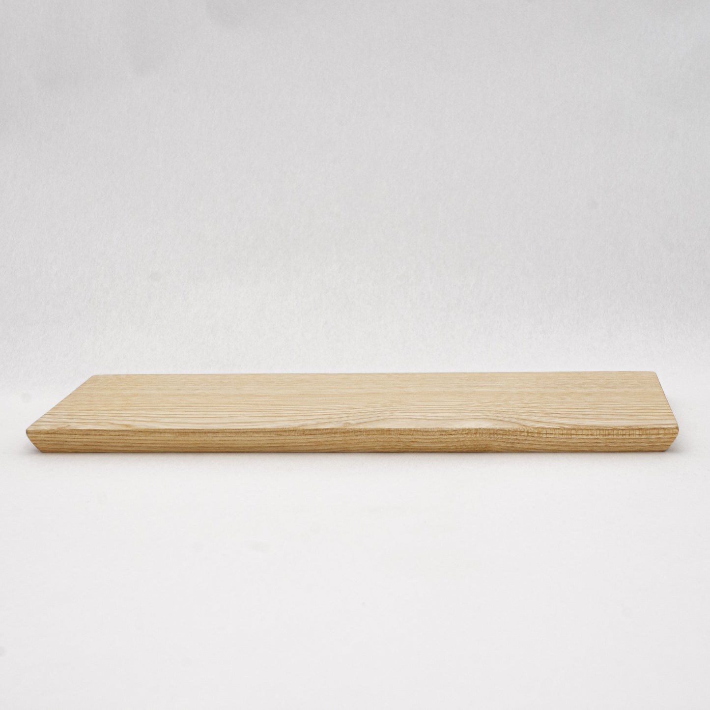 Plat en bois d'aralia