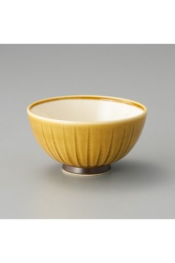 Fine earthenware yellow rice bowl Setoyaki "sogi"