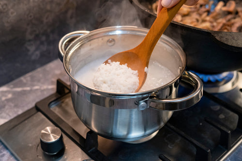 Cuire le riz à la casserole