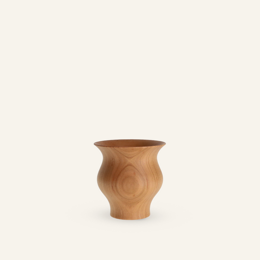 Tasse à saké en bois de cerisier sauvage