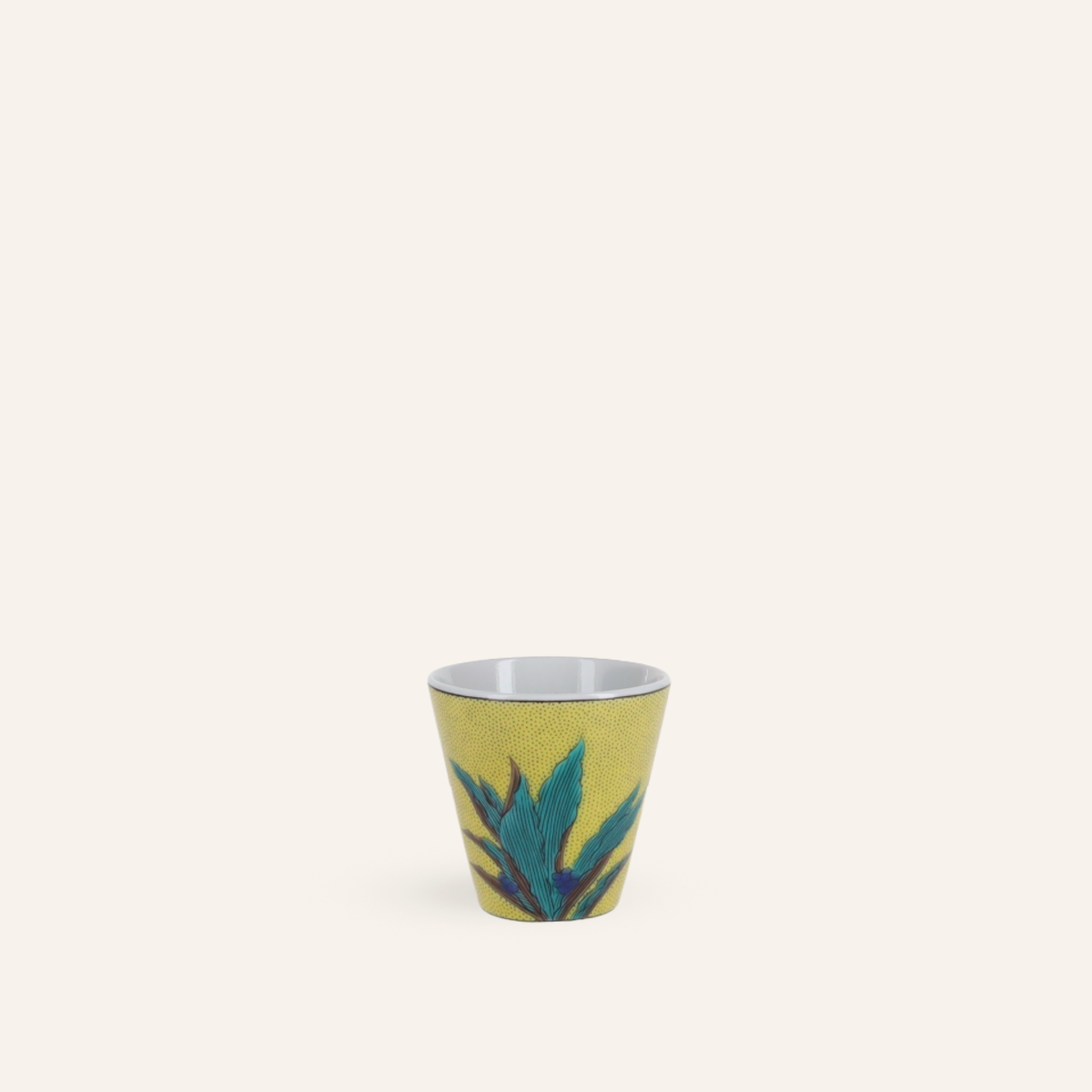 Kutaniyaki "Omoto" porcelain sake glass