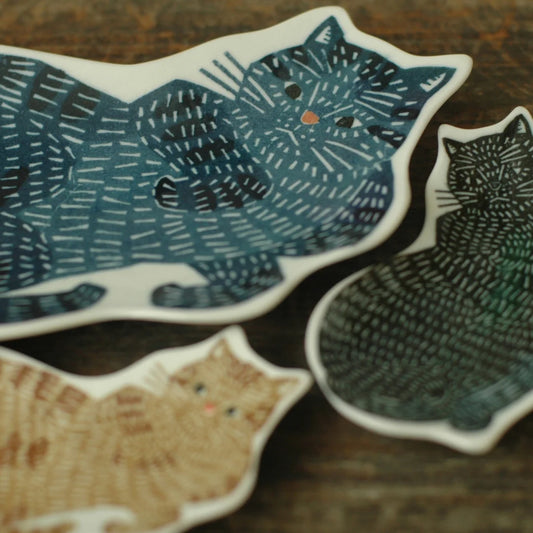 Grande assiette en porcelaine "Chat bleu"