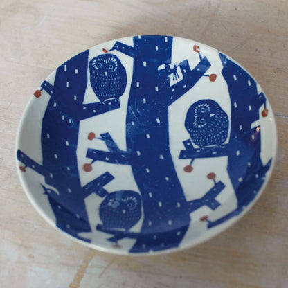 Assiette ronde en porcelaine motifs "Hibous"