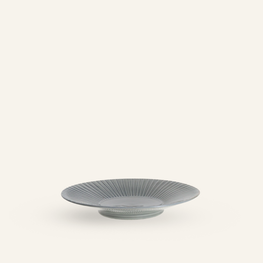 Hasamiyaki "choukokumon" porcelain gray striped plate