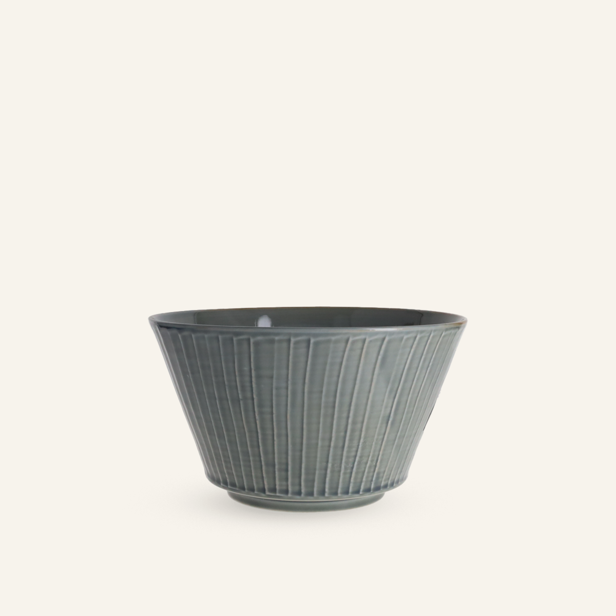 Large gray striped porcelain bowl Hasamiyaki "choukokumon"