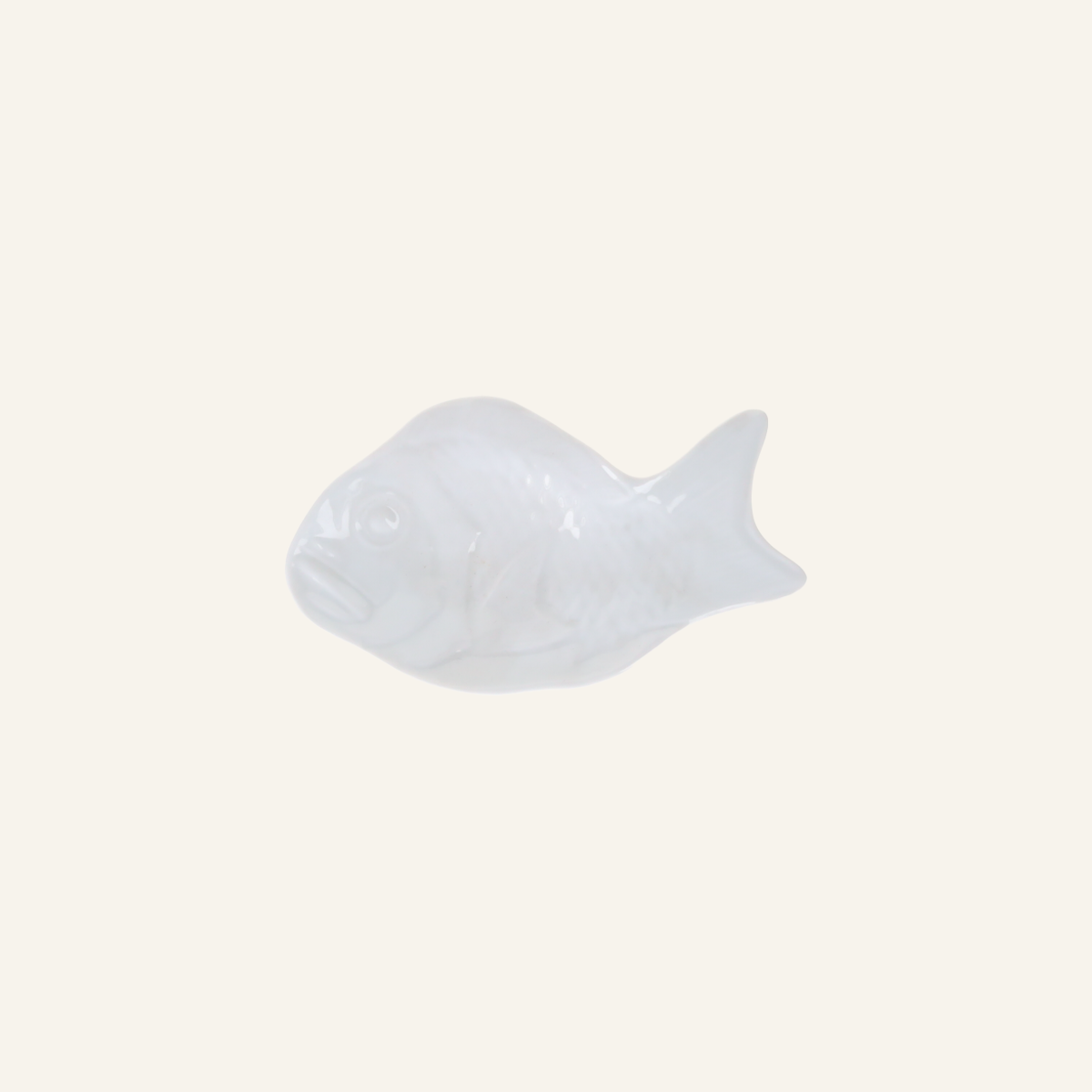 Hasamiyaki porcelain plate "Sea Bream"