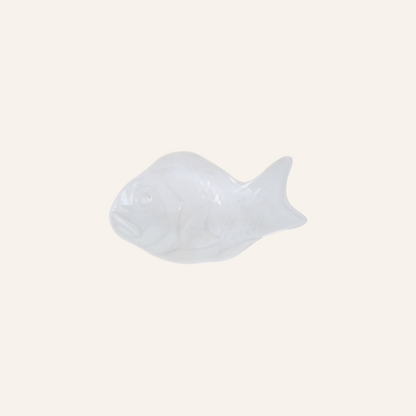 Hasamiyaki porcelain plate "Sea Bream"