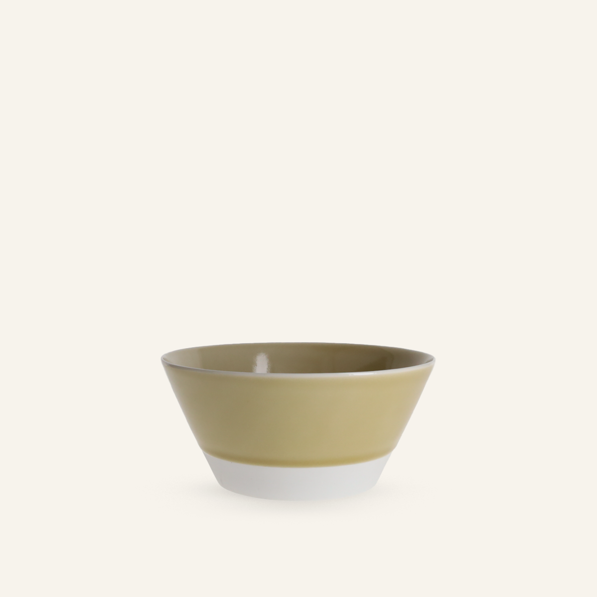 Hasamiyaki porcelain bowl "Essence of life"