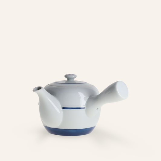 Traditional Kyusu porcelain Hasamiyaki teapot "Yumeji" 500ml