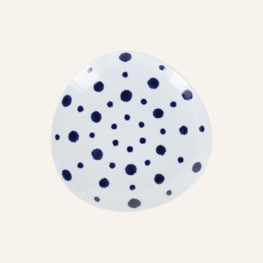 Hasamiyaki porcelain flared plate "Indigo Mizutama"