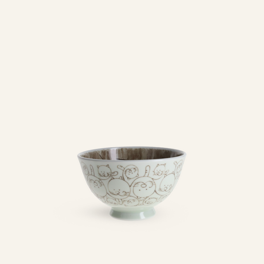 Hasamiyaki porcelain rice bowl "neko karakusa"