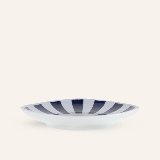 Hasamiyaki "Indigo Tokusa" porcelain flared plate