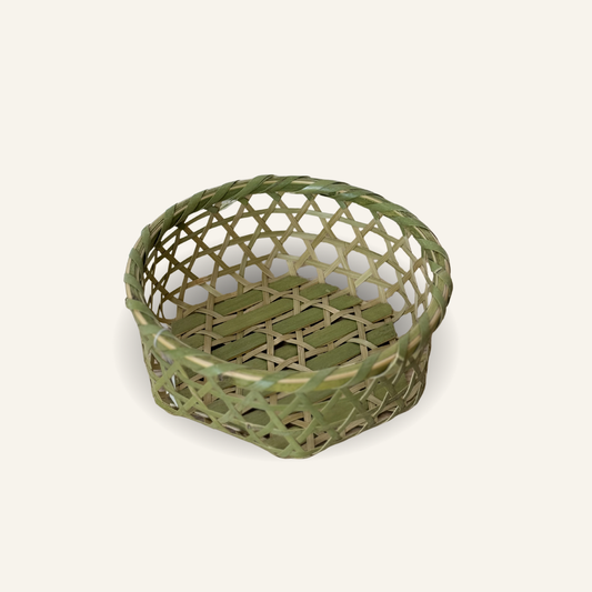 Mutsume round bamboo basket
