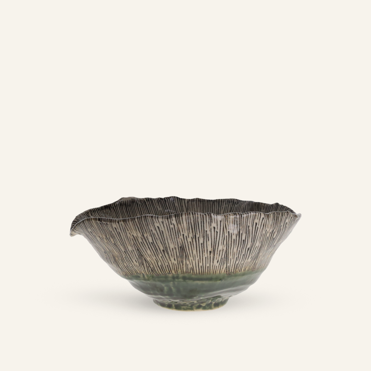Minoyaki "kuudoo" ceramic flared bowl