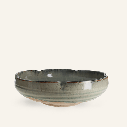 Setoyaki "Ofuke" ceramic flower-shaped dish