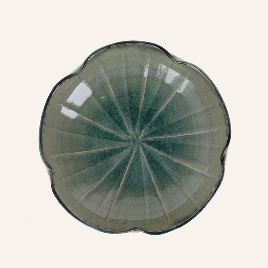 Setoyaki "Ofuke" ceramic flower-shaped dish