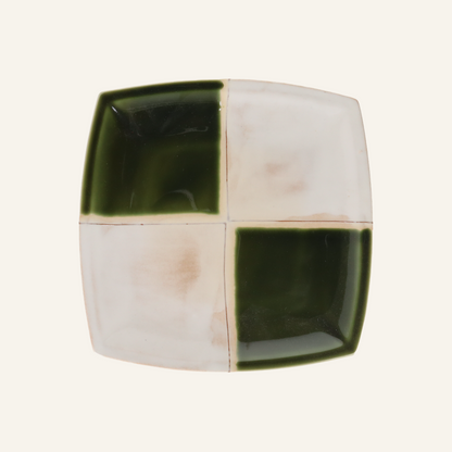 Assiette carrée faïence fine Setoyaki "oribe"
