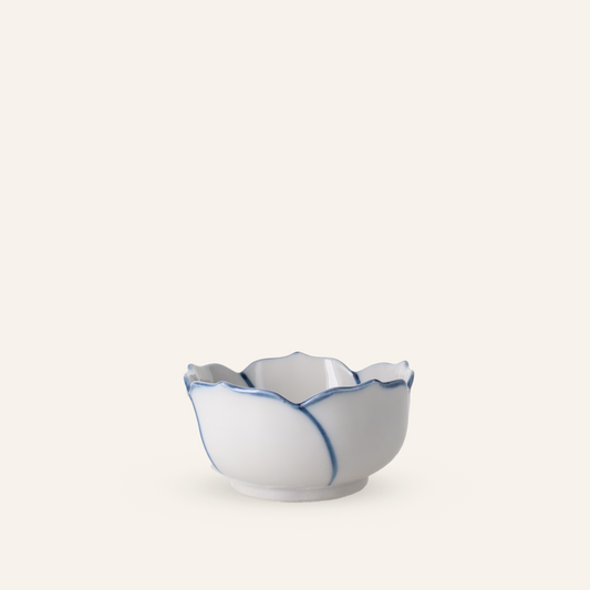Small Setoyaki "kikyo" porcelain bowl