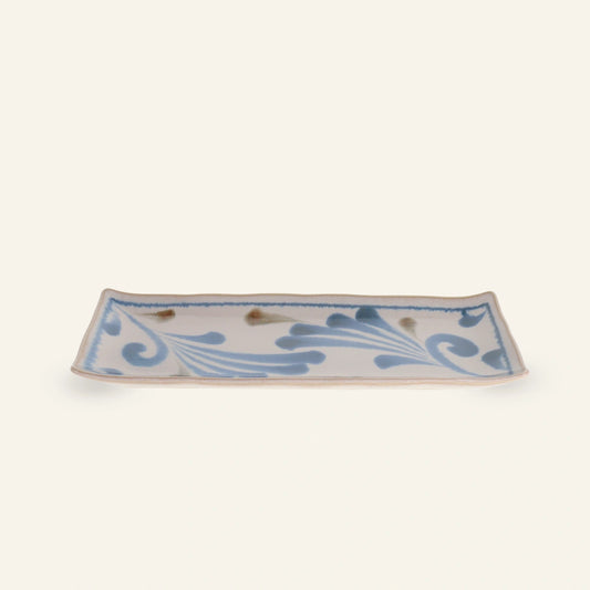 Assiette rectangulaire en porcelaine Minoyaki "Karakusa",  teintes inspirées d'Okinawa