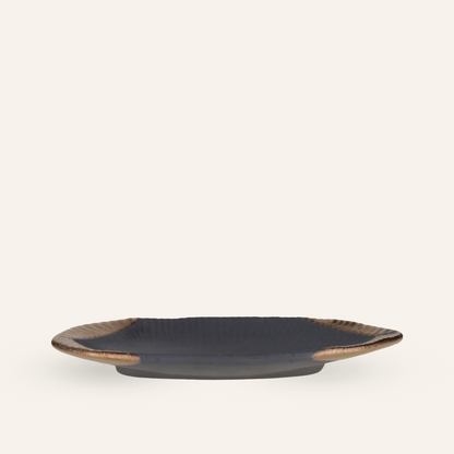 Assiette en forme de feuille faïence fine Minoyaki "ibushi"