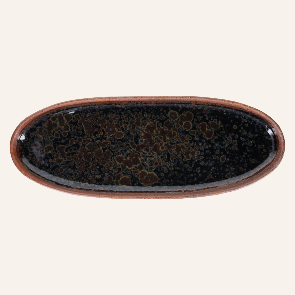 Long oval plate in fine earthenware Minoyaki "yuteki"