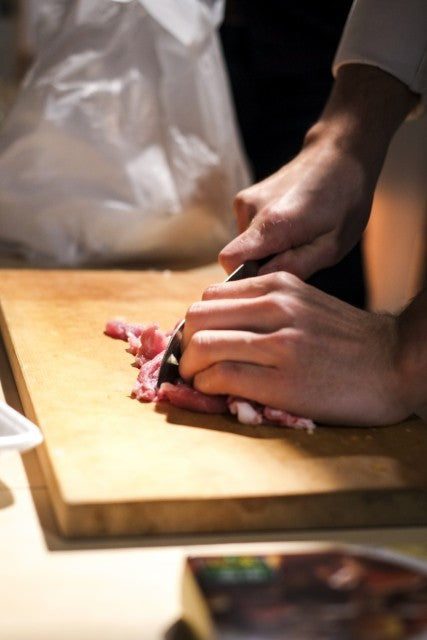 Fine planche a découper en cyprès Hinoki