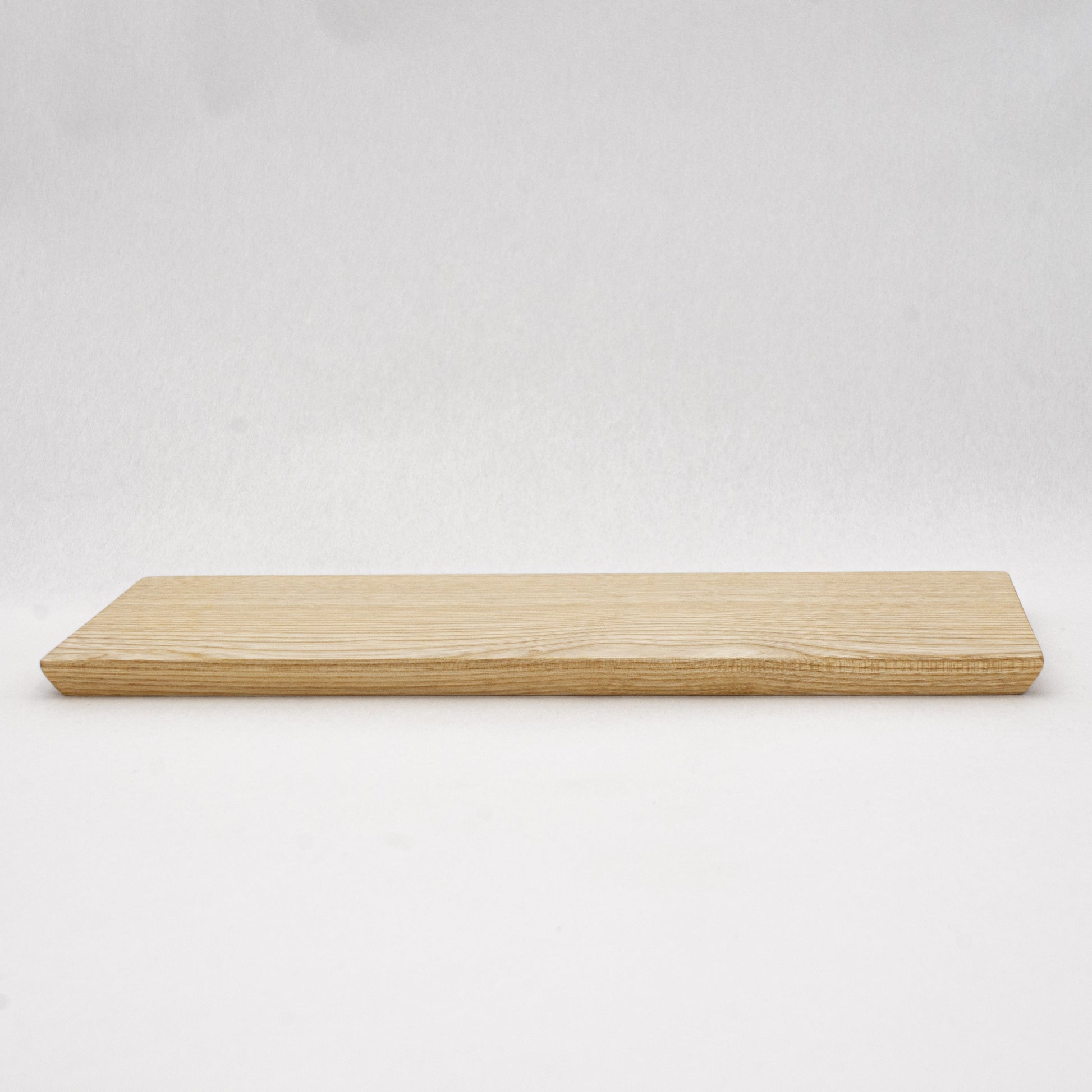 Plat en bois d'aralia